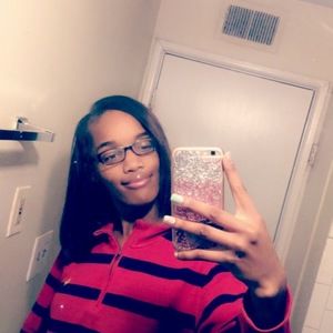 Meet your Posher, Victoria